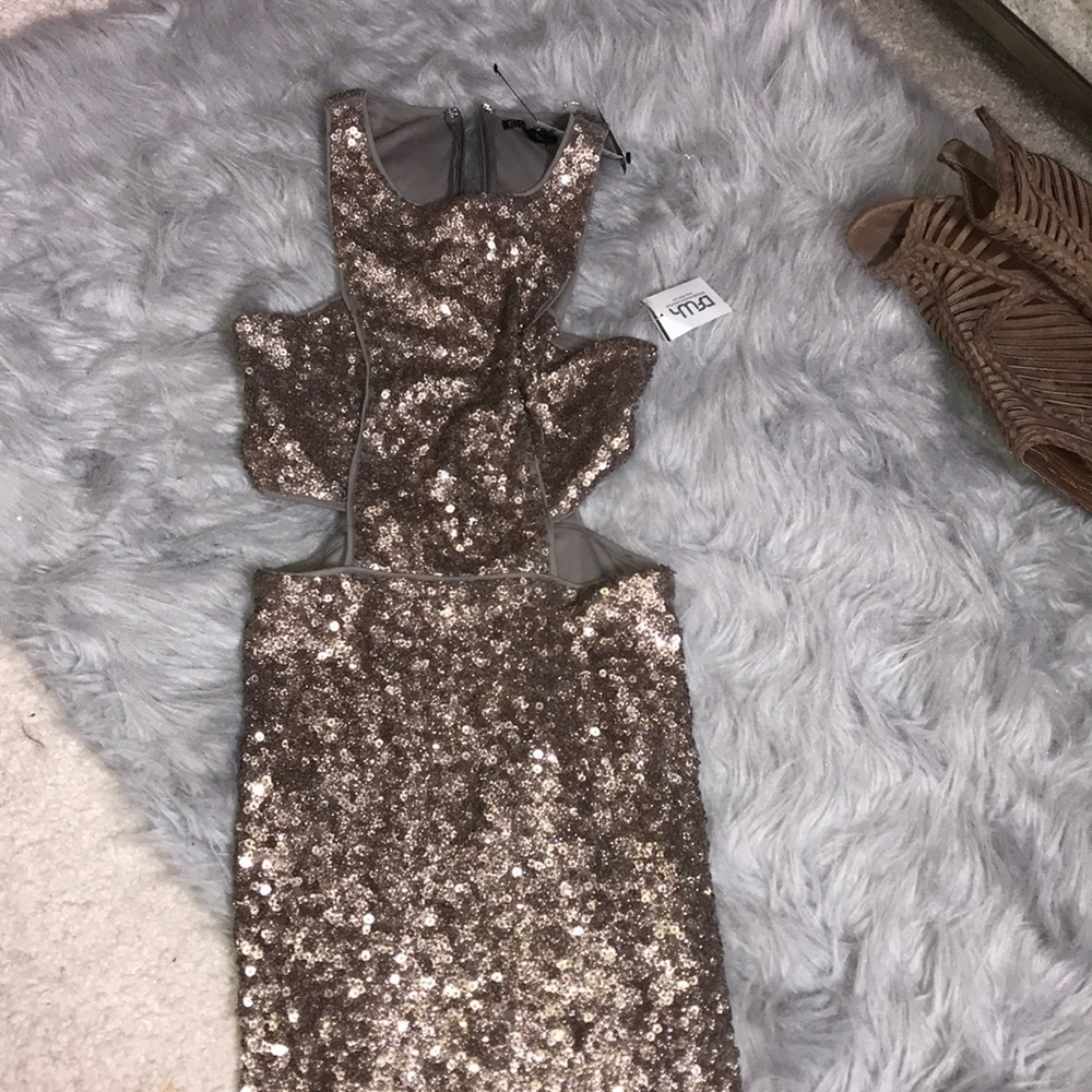 Express sequence dress